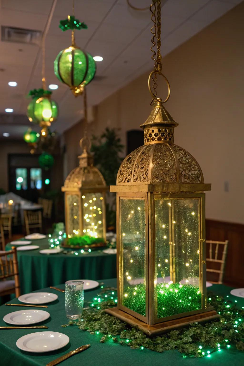 Gilt cages with pixie sparks conceive an enchanting atmosphere.