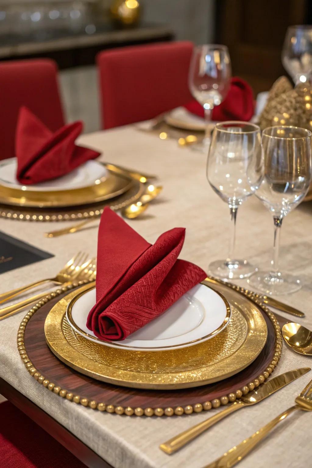 Gilded-tipped dinnerware adds a touch of luxury.