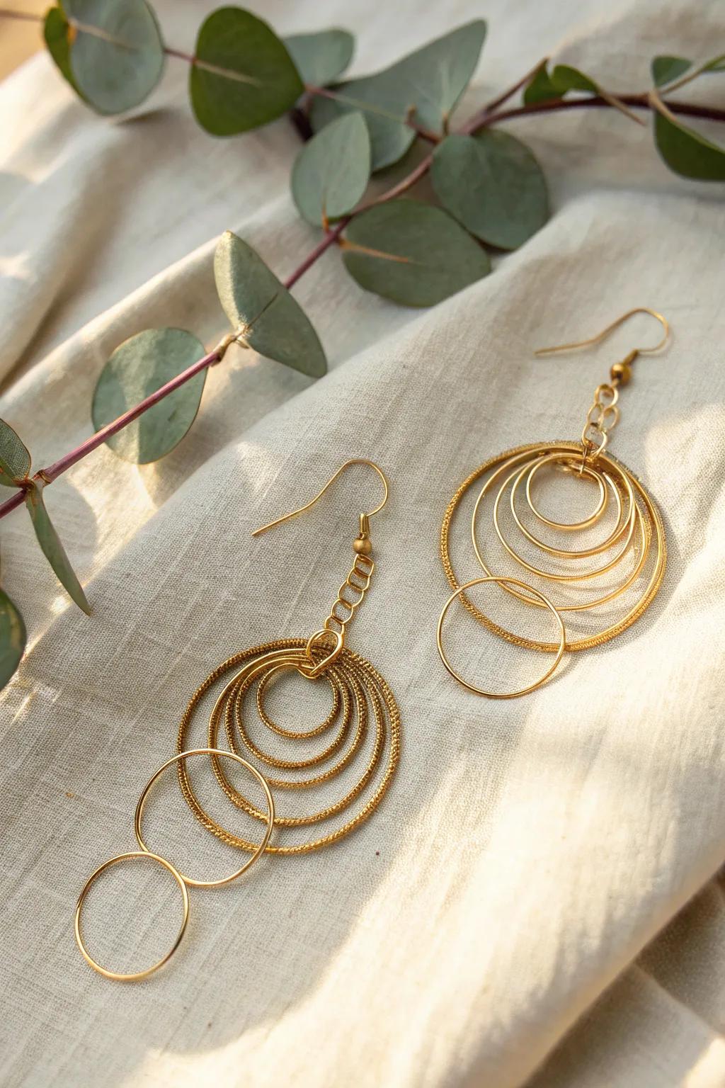 Step up your style with these impressive layered wire circle earrings – a wonderful mix of simplicity and elegance.