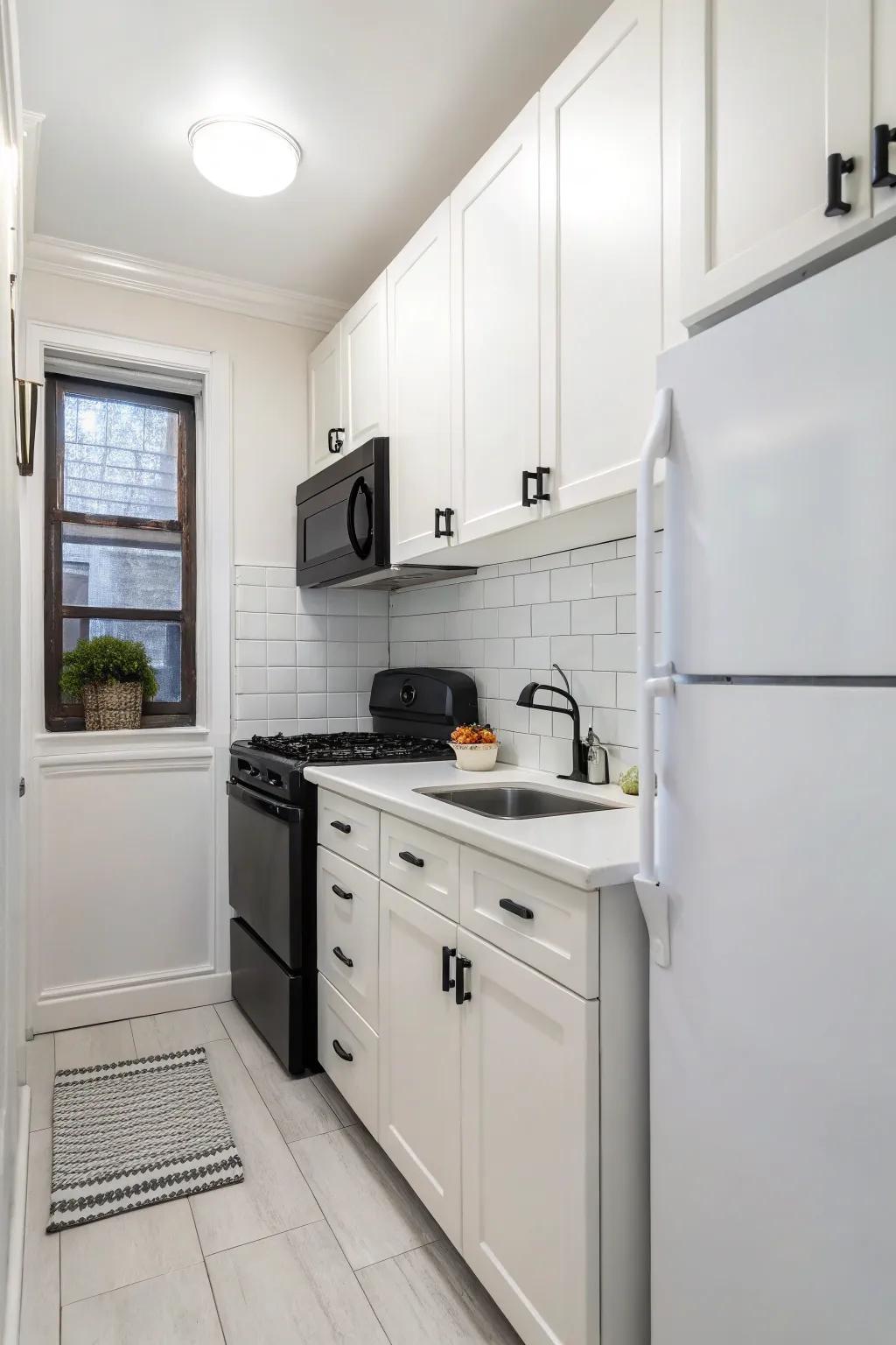 A similar pallet makes a cohesive design.