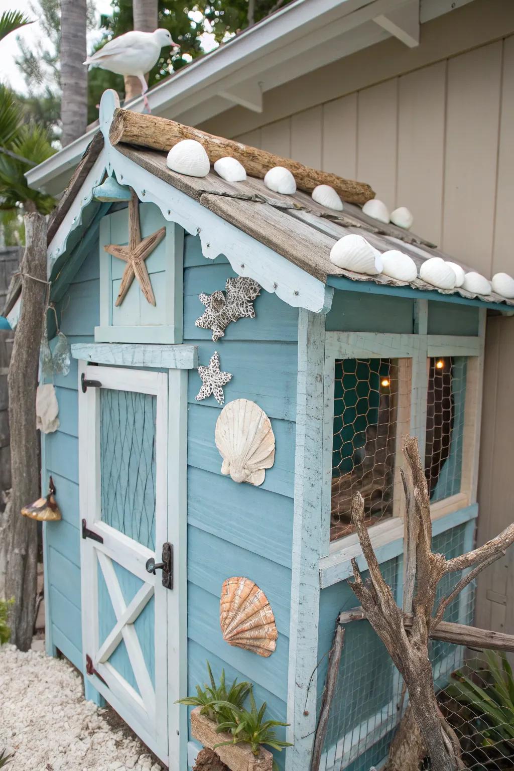 Your hen house will have a unified and distinctive appearance if it has a themed design.