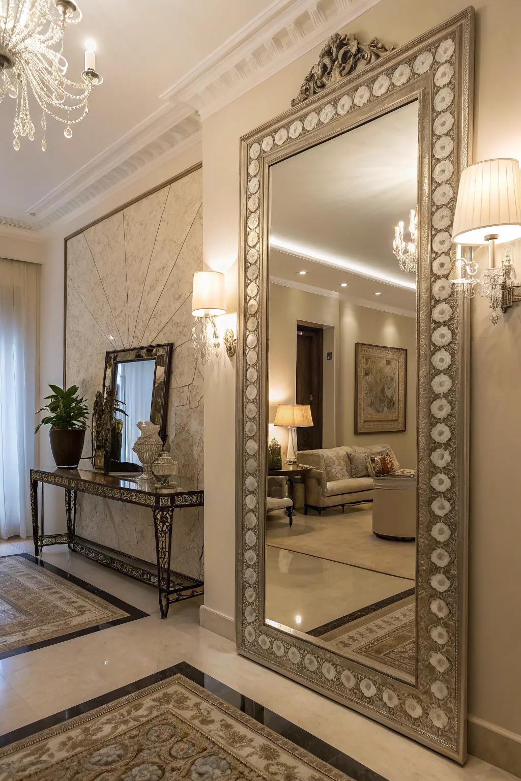 The focal point and artistic expression of the space is a glass with a distinctive design.