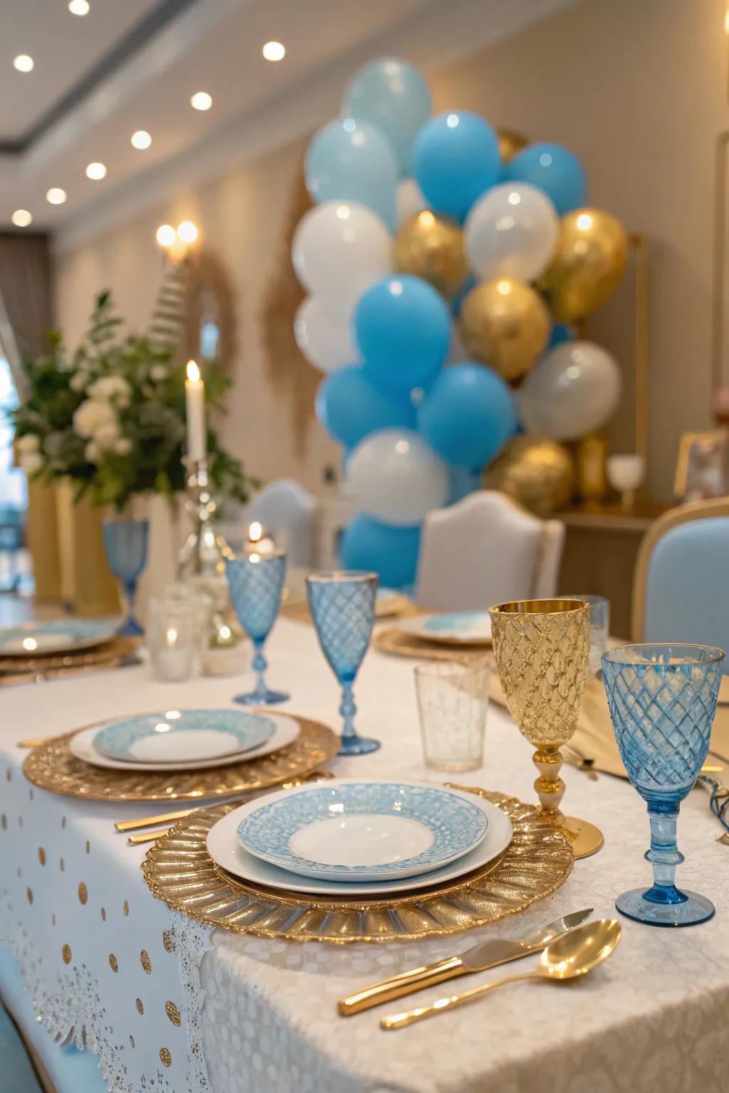 Blue and Gold Tablescape: Class and timeless