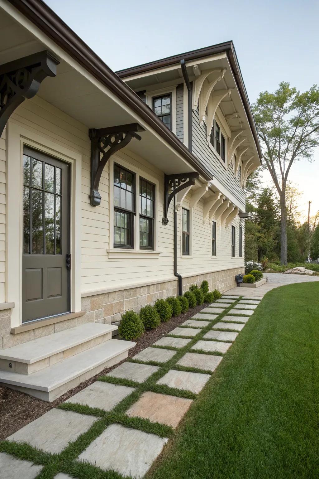 Graded supports add unique architectural detail and sophistication.