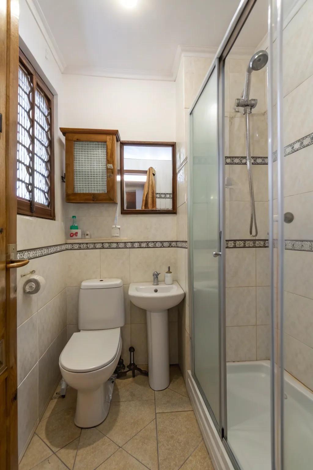 Half partitions create useful zones while keeping openness.