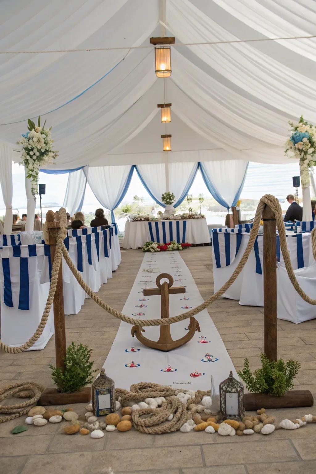 Marine elements that inject a seaside charm into the arrangement.