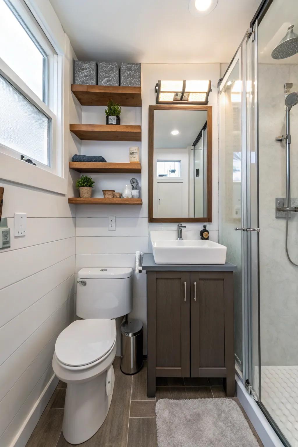 Effective bath space sketches maximize usefulness in small ADU spaces.