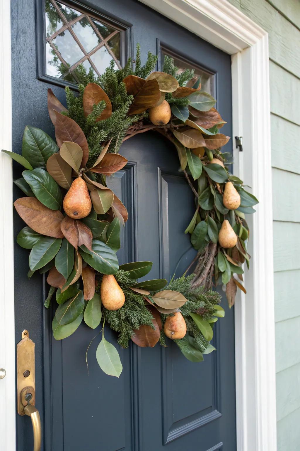 Magnolia foliage and pears append sophistication to your fall ornamentation.
