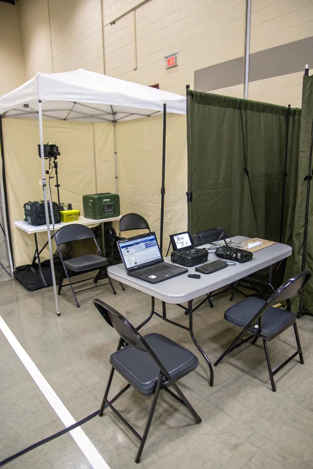 A versatile setup designed for flexible and mobile strategy sessions.