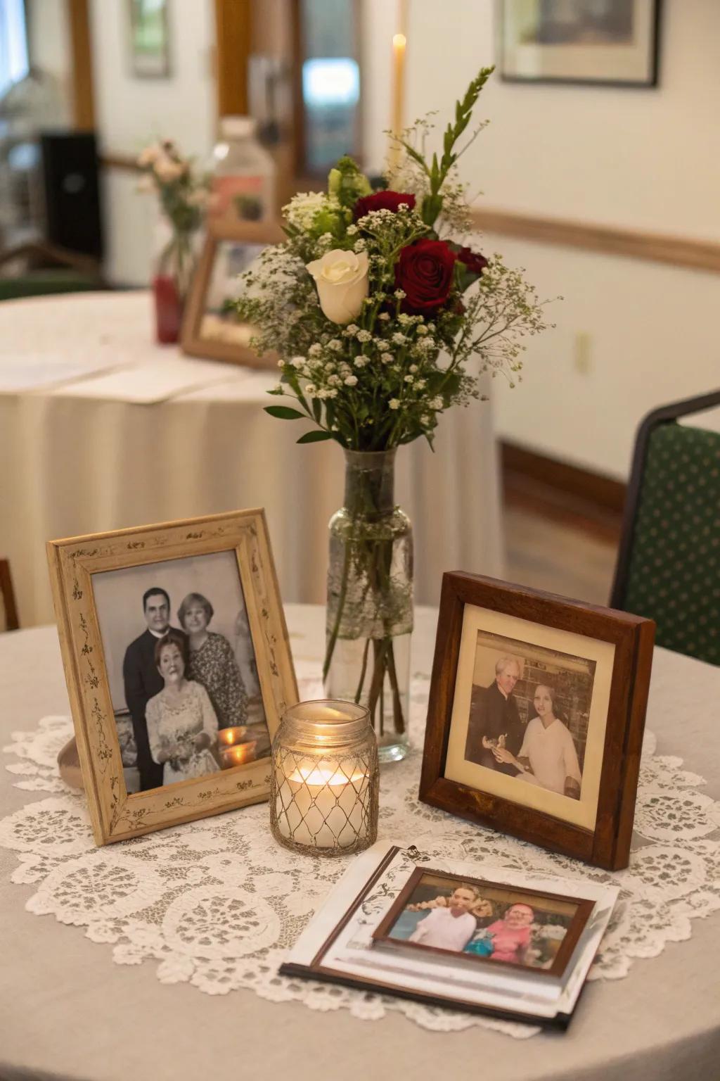 Personal keepsakes render your centerpiece distinct and exceptional.
