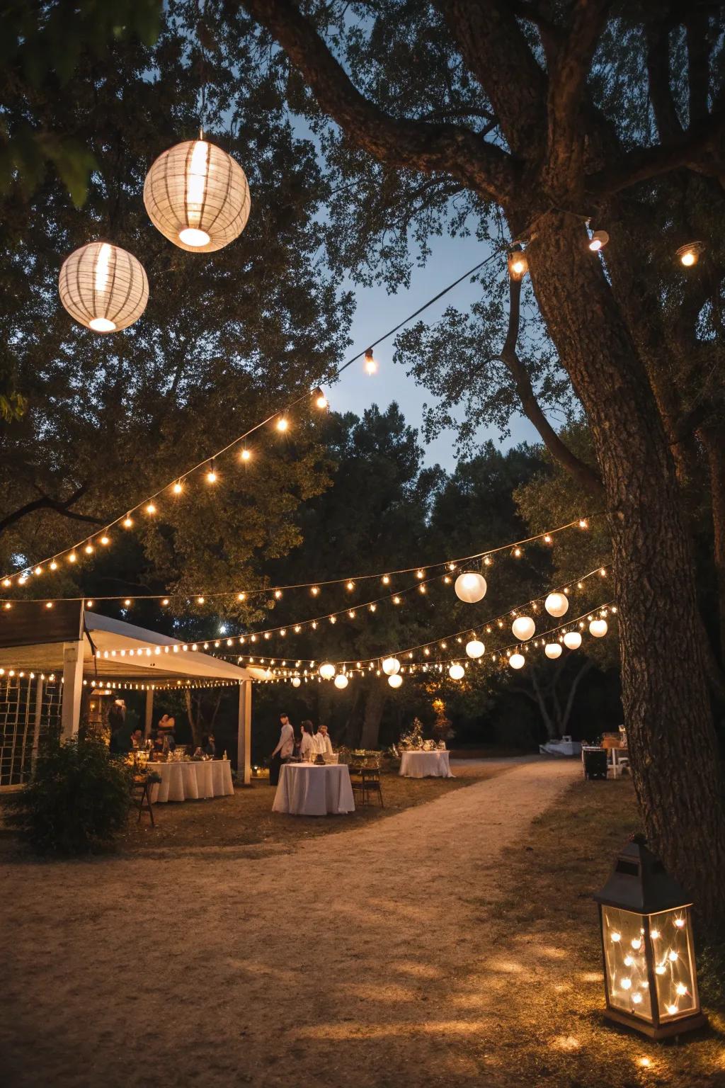 Ambient lighting and lanterns conjure a snug and inviting outdoor atmosphere.