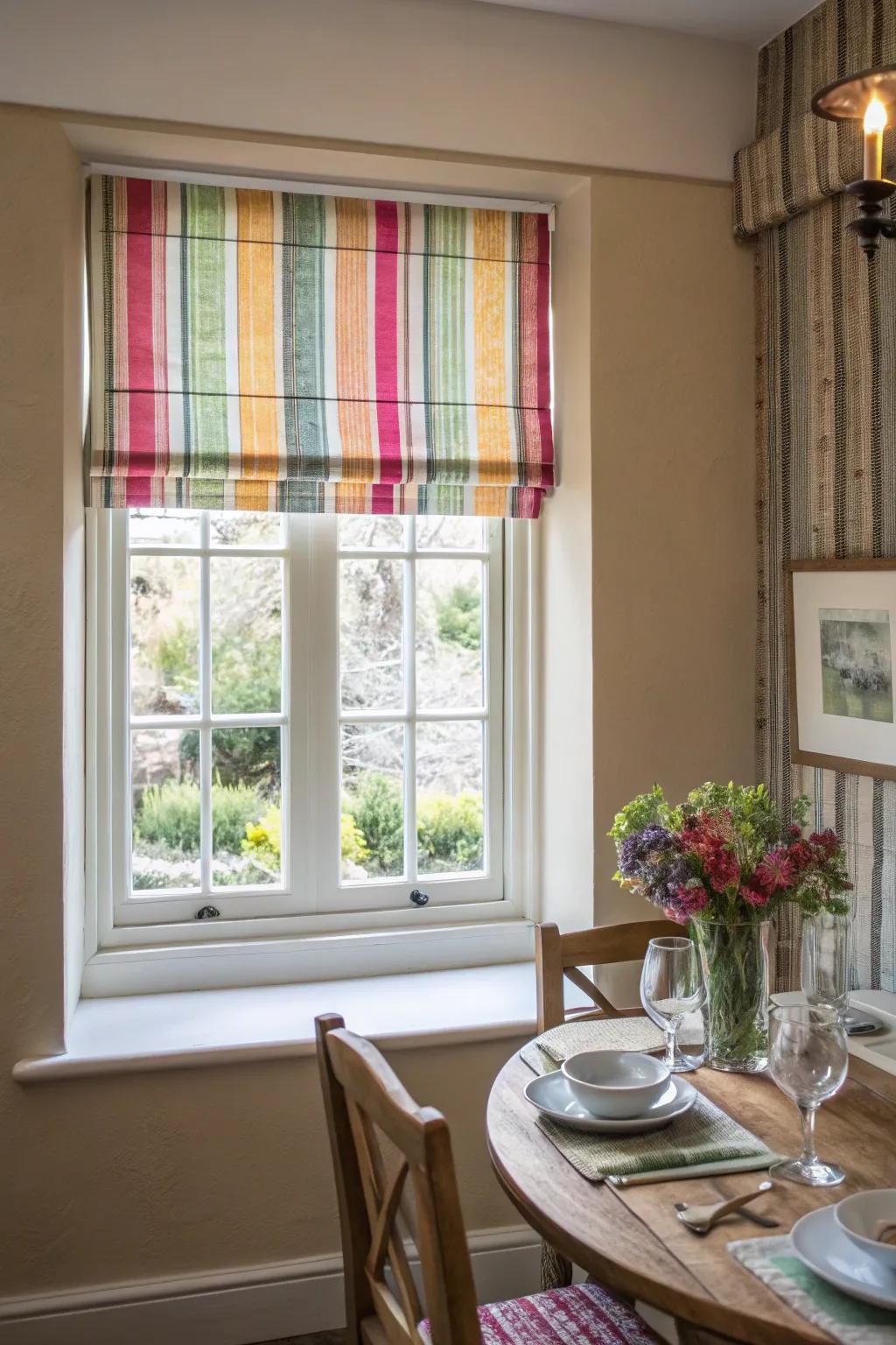 Panel blinds in a lively color enliven a compact dining space.