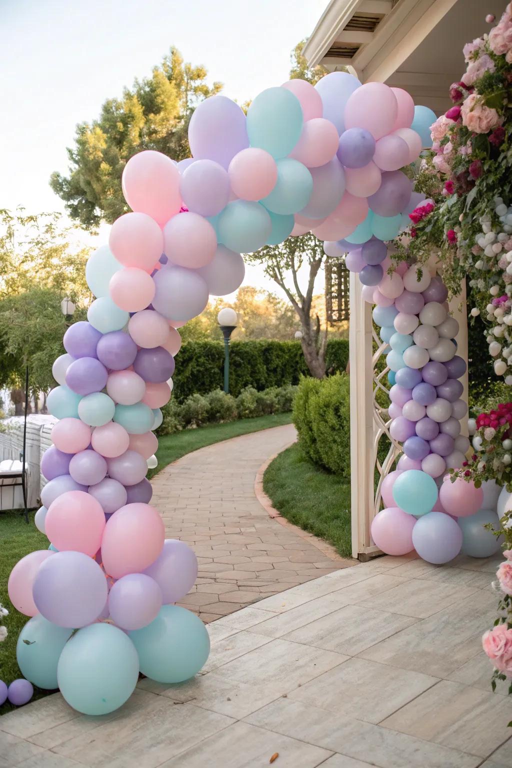 Balloon arches provide an fanciful attraction to quinceañera parties.