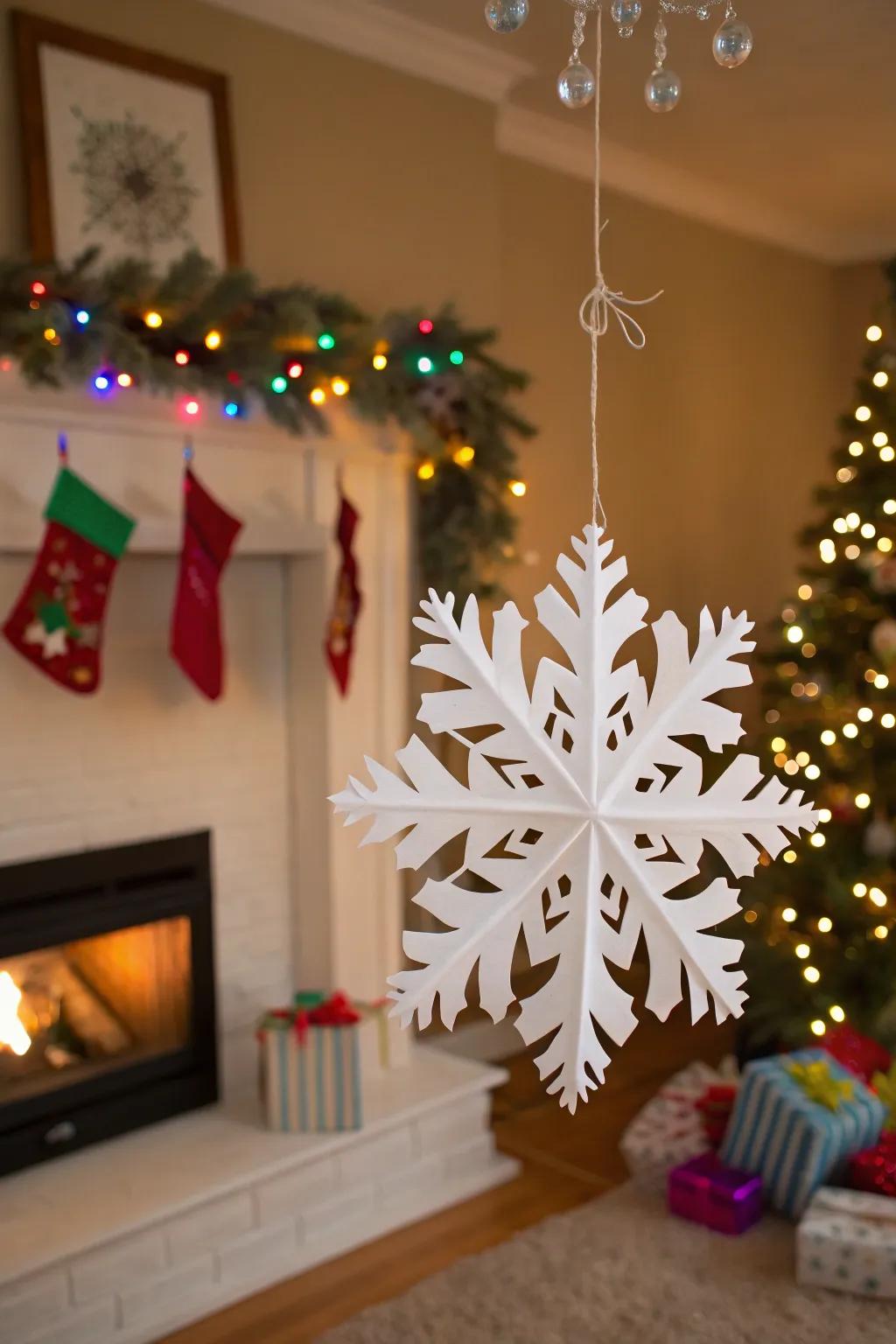 Introduce dimension to your festive décor through 3D snowflakes.