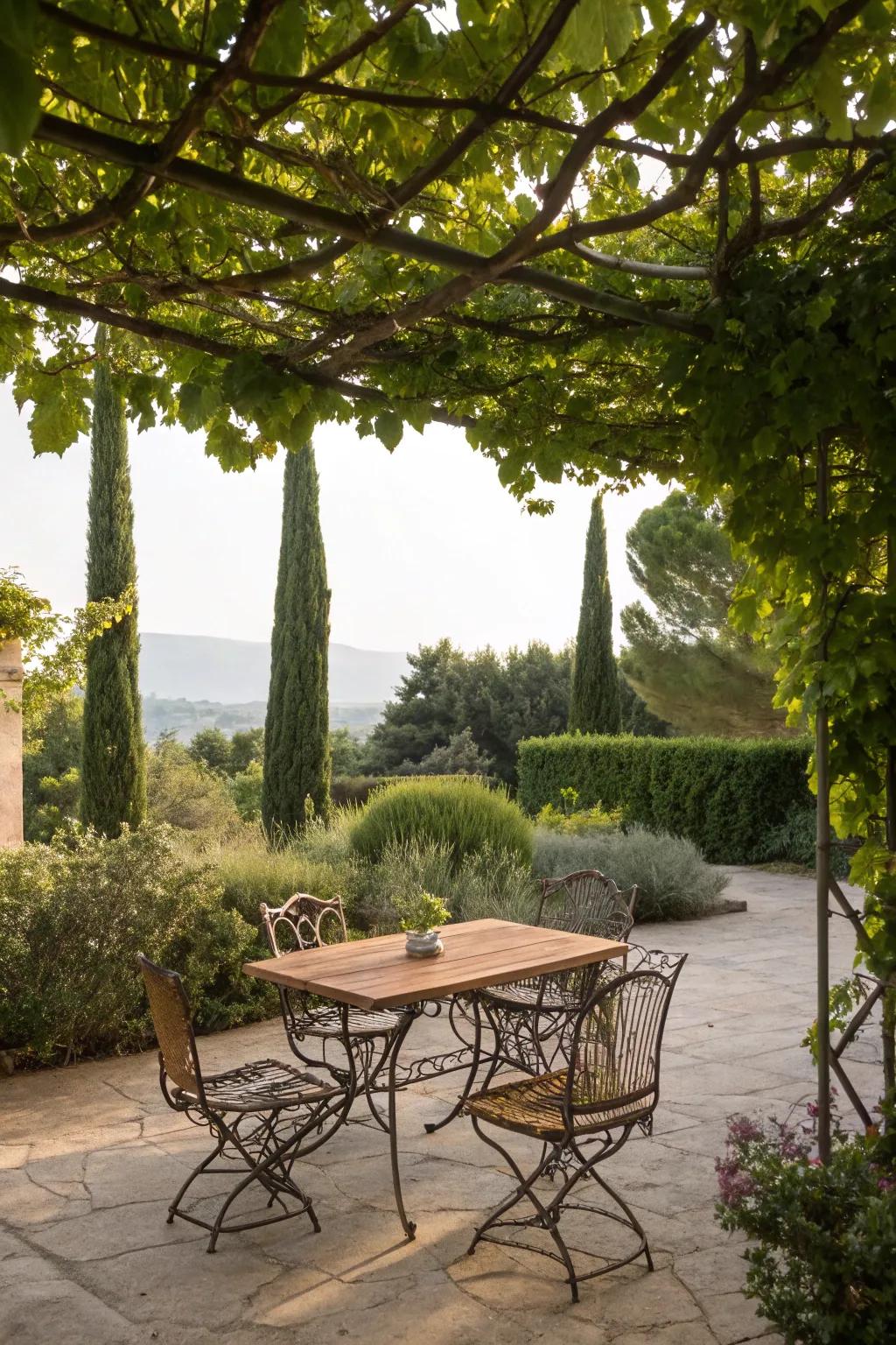 Worked metal furnishings bring Italian elegance to your garden.