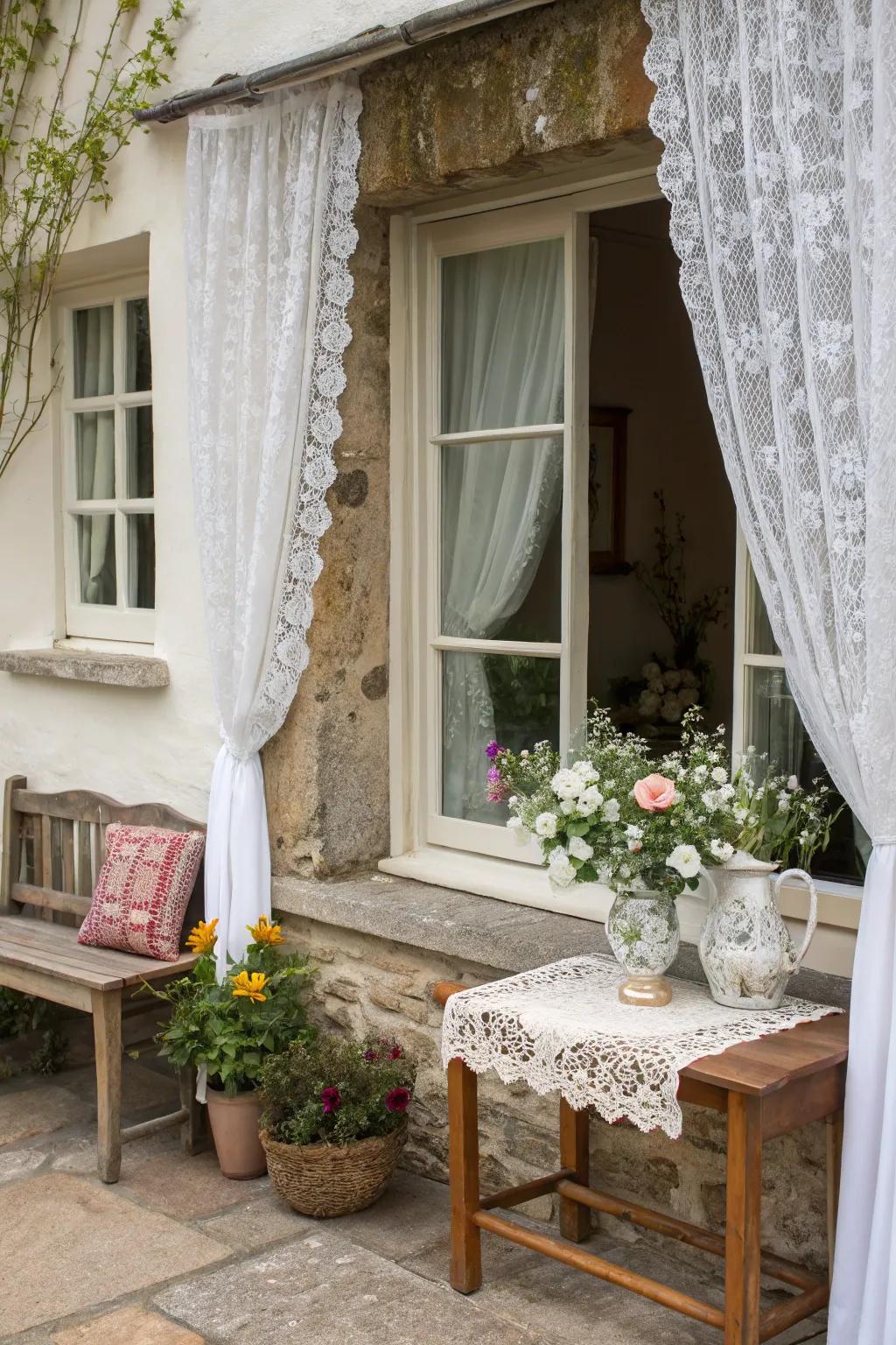 Cottagecore aspects convey antique charm to window structures.