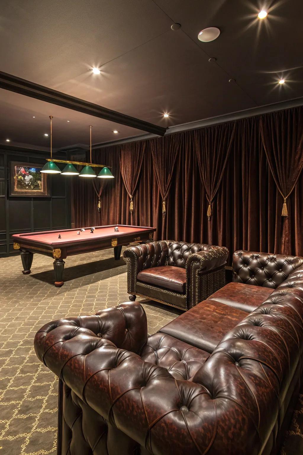 Contrasting surfaces deepen your billiard hall.