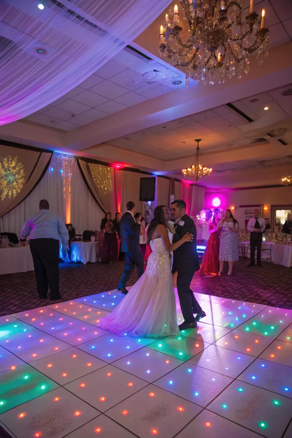 Unique illumination effects make the dance area come alive.